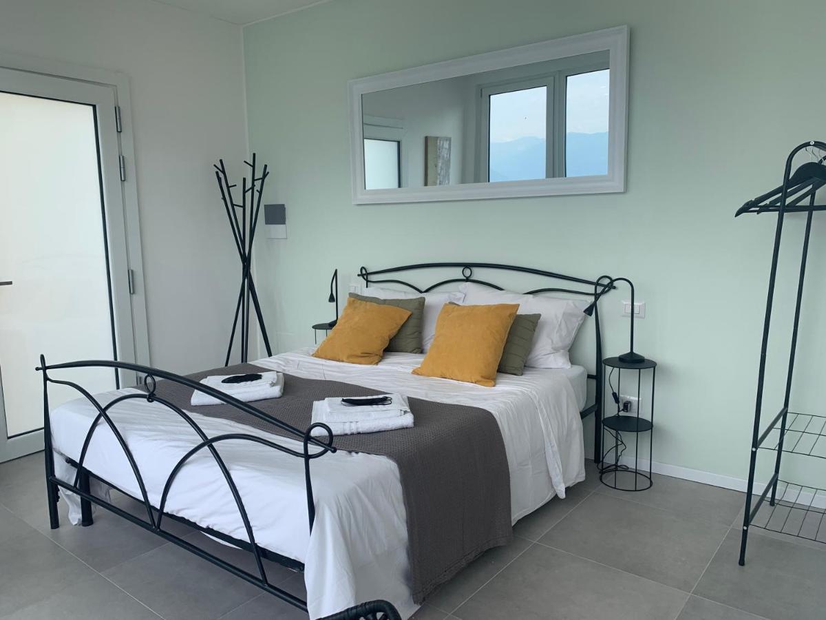 Top Lake View Faggeto Lario Bagian luar foto